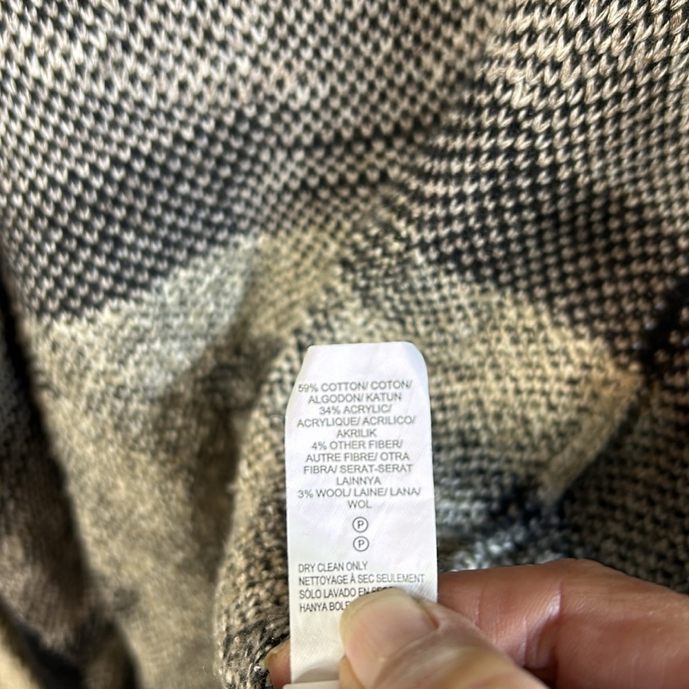 Lucky Brand Aztec Blanket Southwestern cardigan size large  Like New Black Cream - Picture 5 of 6
